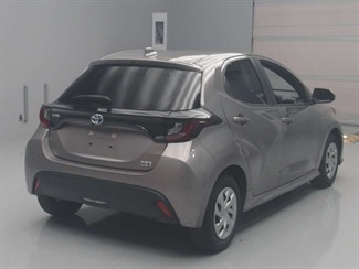 2021 Toyota Yaris - Thumbnail