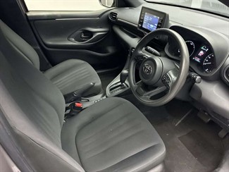 2021 Toyota Yaris - Thumbnail