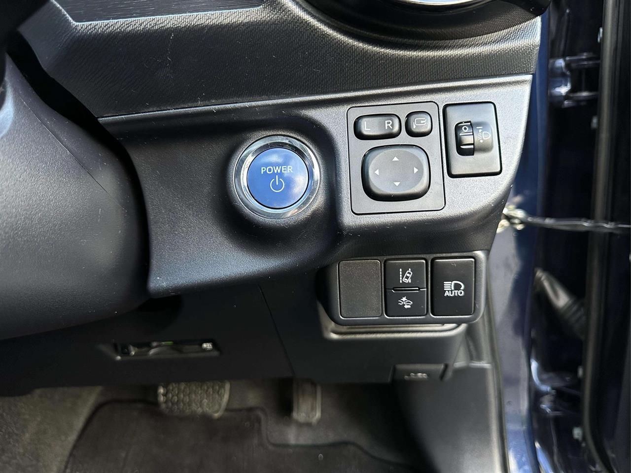 2017 Toyota AQUA