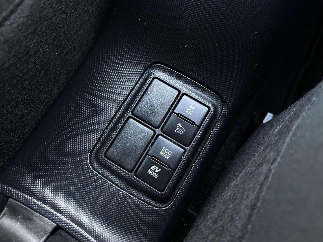 2017 Toyota AQUA