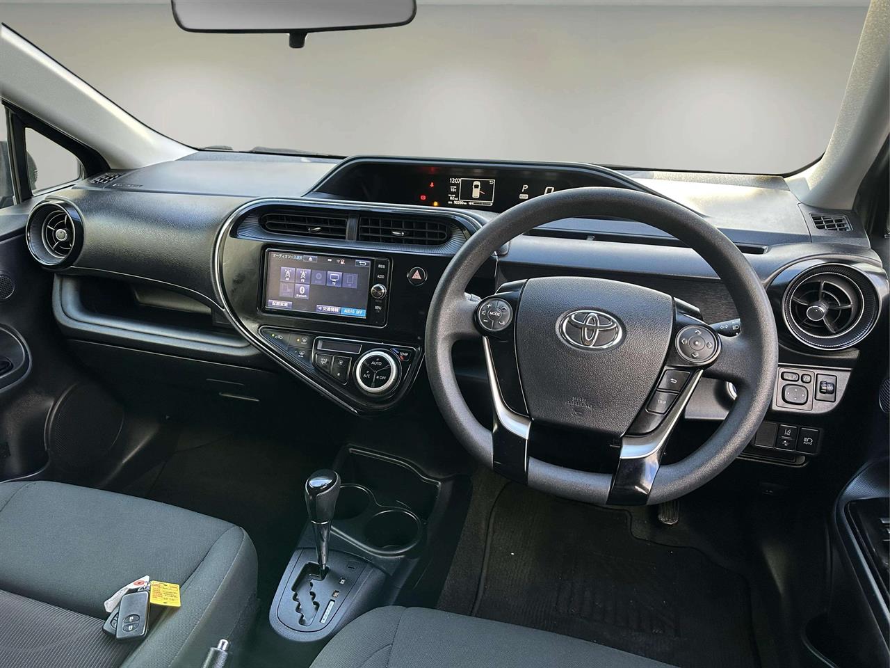 2017 Toyota AQUA