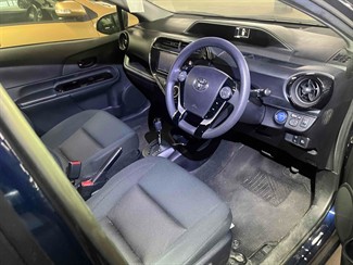 2017 Toyota AQUA - Thumbnail