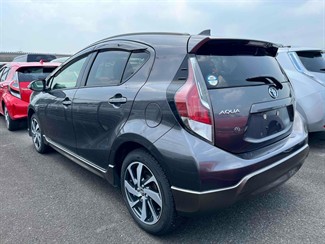 2015 Toyota AQUA - Thumbnail