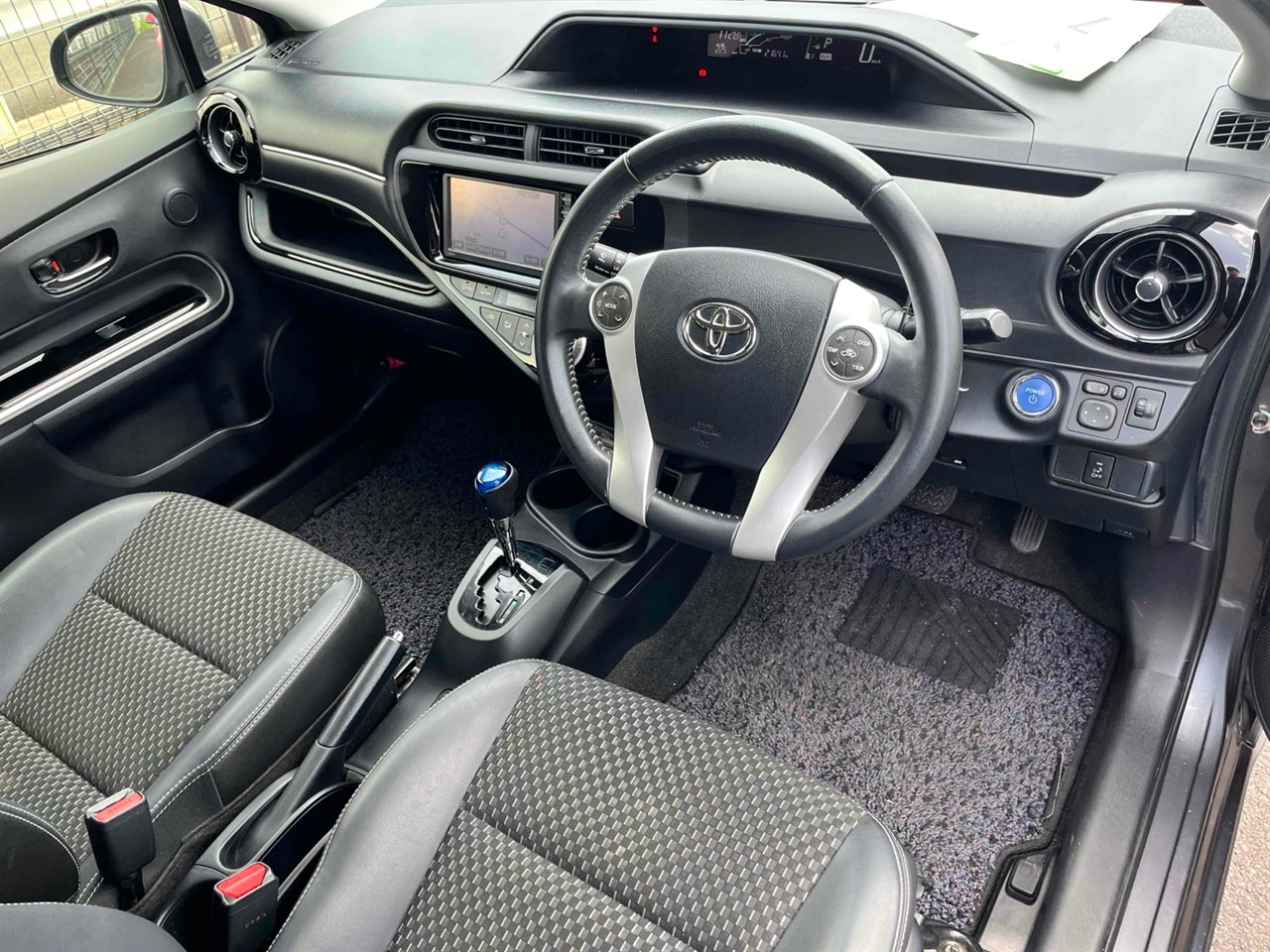 2015 Toyota AQUA