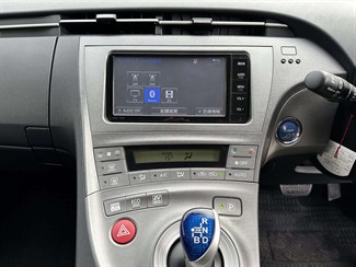 2015 Toyota Prius - Thumbnail