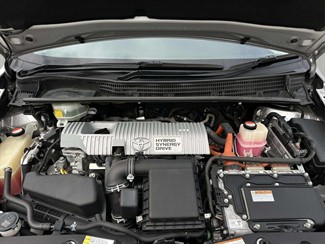 2015 Toyota Prius - Thumbnail