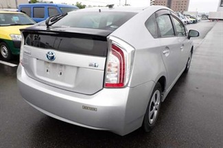 2015 Toyota Prius - Thumbnail