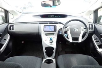 2015 Toyota Prius - Thumbnail