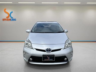 2015 Toyota Prius - Thumbnail