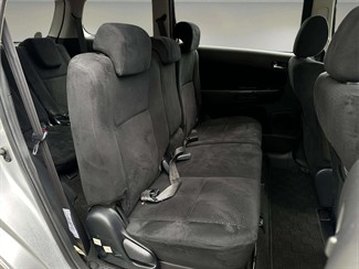 2007 Toyota WISH - Thumbnail