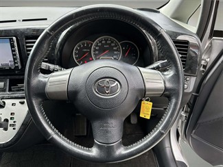 2007 Toyota WISH - Thumbnail