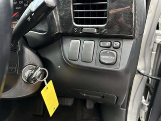 2007 Toyota WISH - Thumbnail