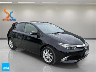 2017 Toyota Corolla - Thumbnail