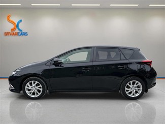 2017 Toyota Corolla - Thumbnail