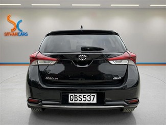 2017 Toyota Corolla - Thumbnail
