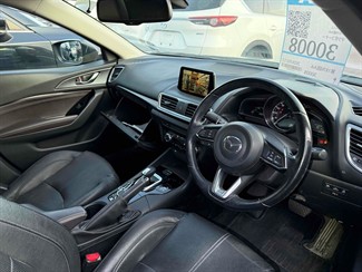 2021 Toyota Yaris - Thumbnail