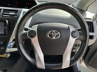 2012 Toyota Prius - Thumbnail