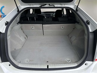 2015 Toyota Prius - Thumbnail