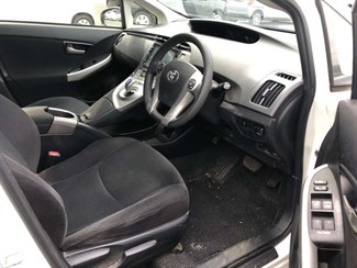 2015 Toyota Prius - Thumbnail