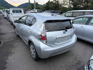 2014 Toyota AQUA - Thumbnail