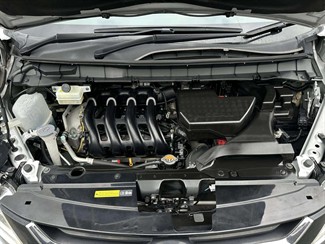 2017 Nissan Serena - Thumbnail