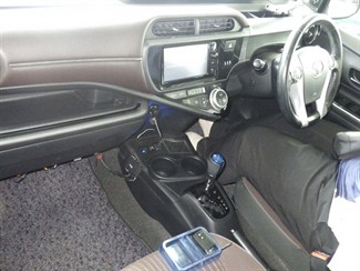 2016 Toyota AQUA - Thumbnail