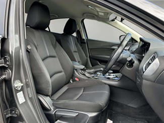 2017 Mazda Axela - Thumbnail