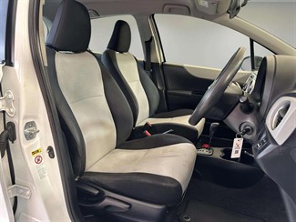 2013 Toyota Yaris - Thumbnail