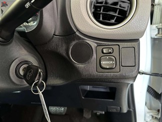 2013 Toyota Yaris - Thumbnail