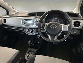2013 Toyota Yaris - Thumbnail