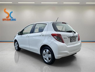 2013 Toyota Yaris - Thumbnail