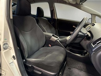 2014 Toyota Prius - Thumbnail