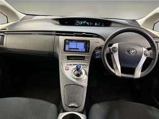 2014 Toyota Prius - Thumbnail