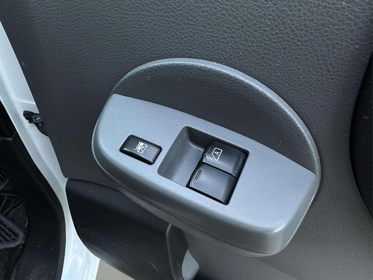2013 Nissan NV200
