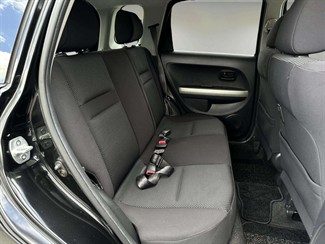 2004 Toyota IST - Thumbnail