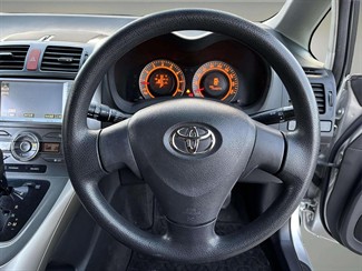 2007 Toyota AURIS - Thumbnail