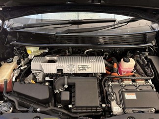 2014 Toyota Prius - Thumbnail
