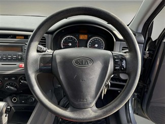 2010 Kia Rio - Thumbnail