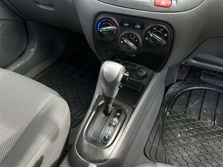 2010 Kia Rio - Thumbnail