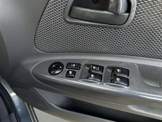 2010 Kia Rio - Thumbnail