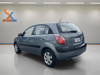 2010 Kia Rio - Thumbnail