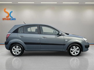 2010 Kia Rio - Thumbnail
