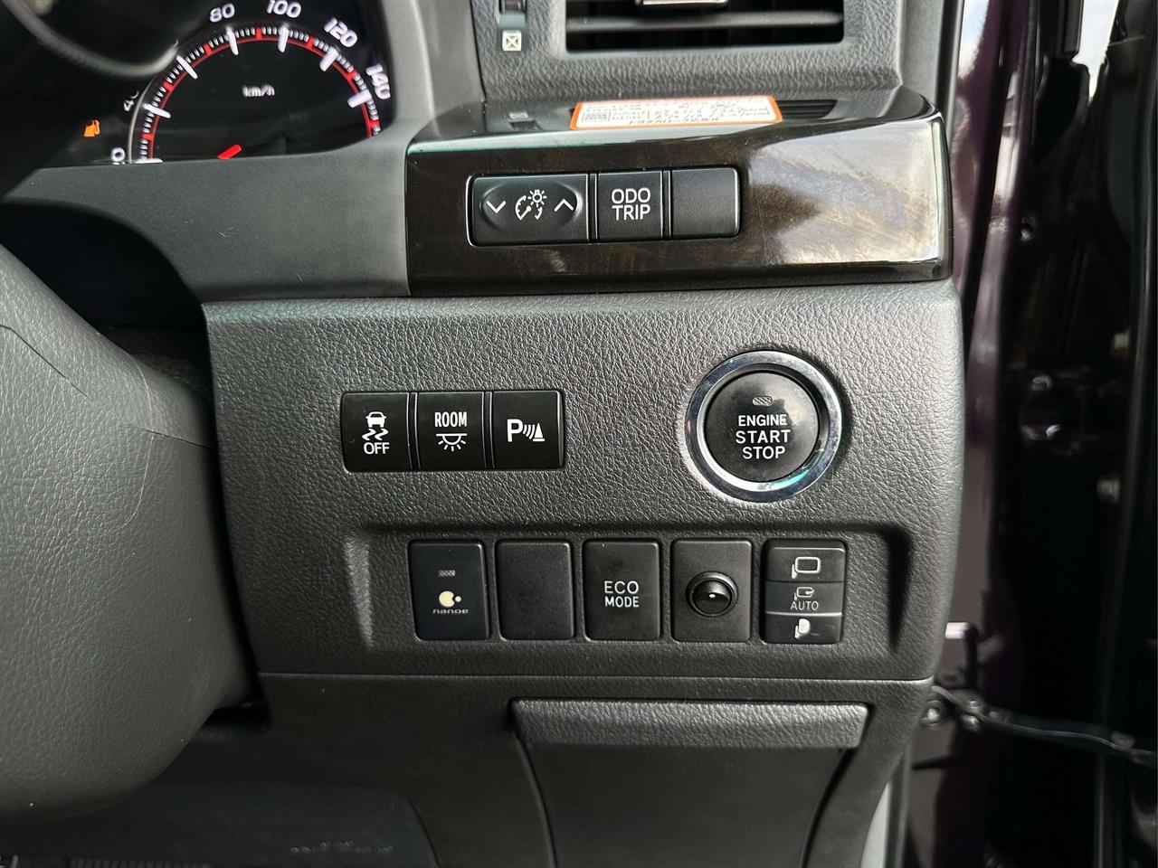 2012 Toyota VELLFIRE