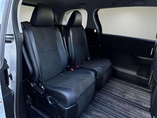 2015 Toyota Estima - Thumbnail