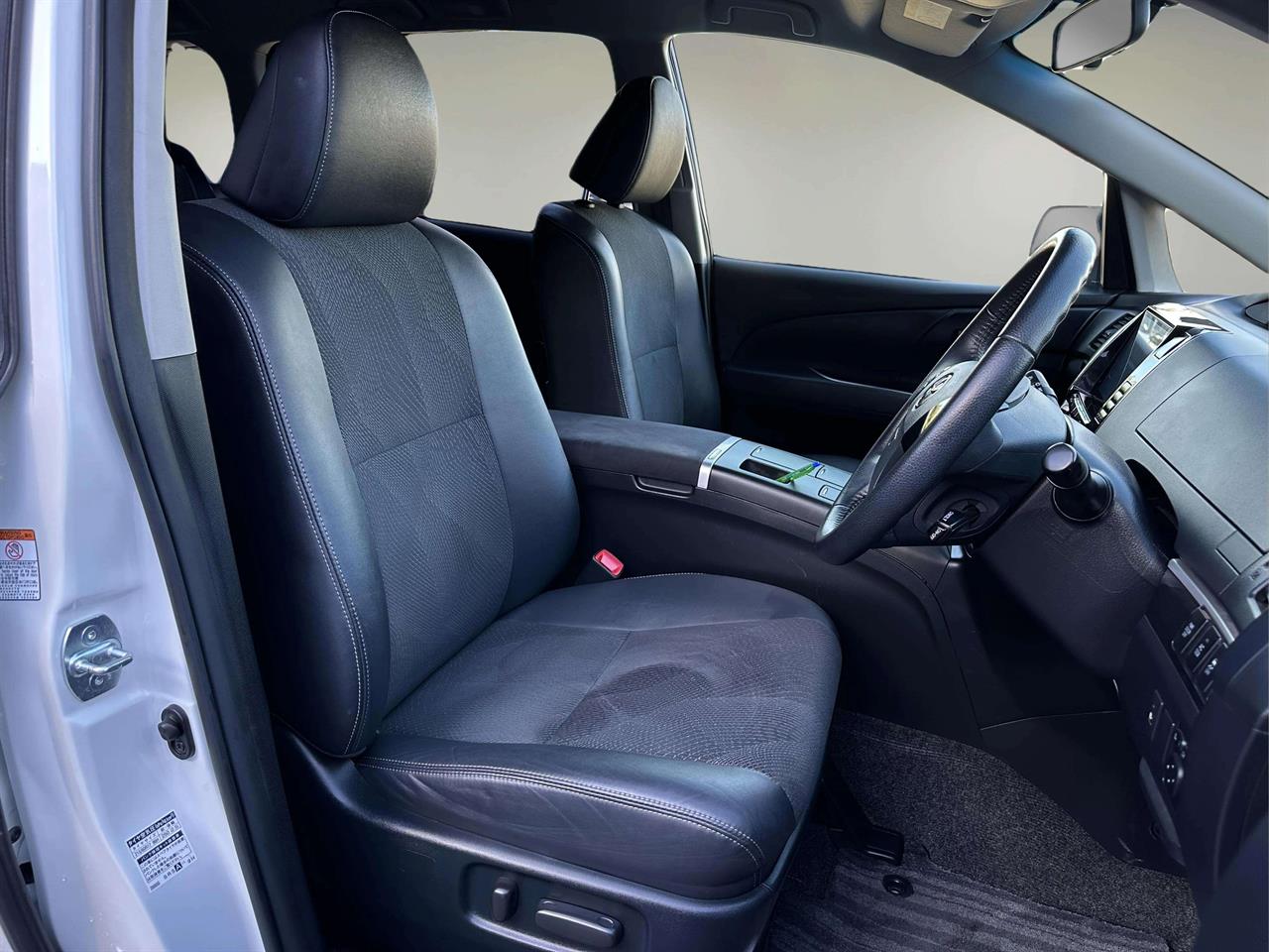 2015 Toyota Estima