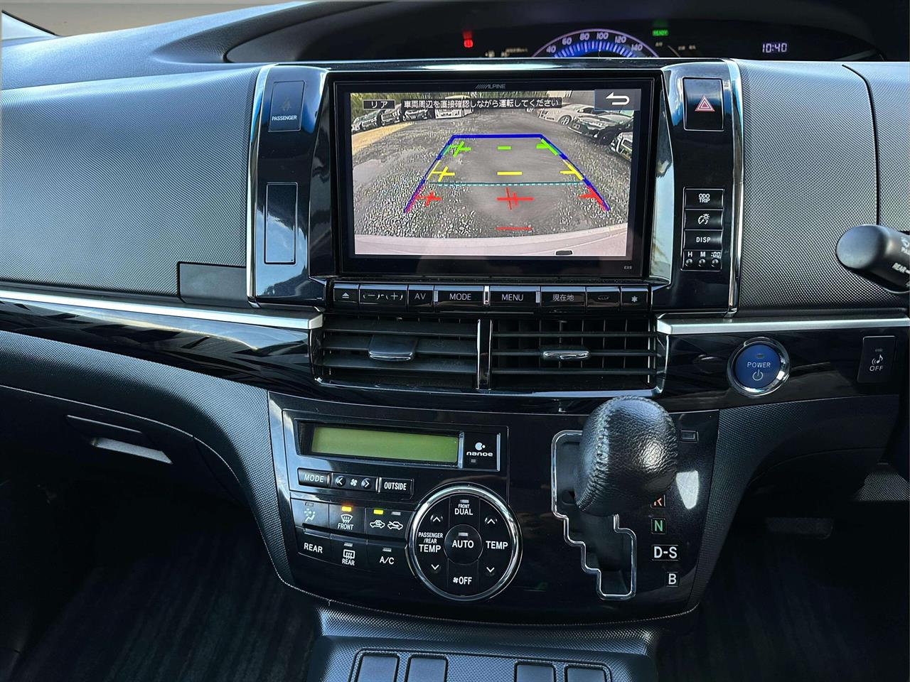 2015 Toyota Estima
