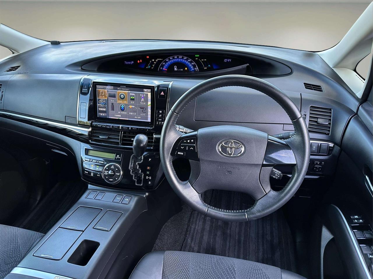 2015 Toyota Estima