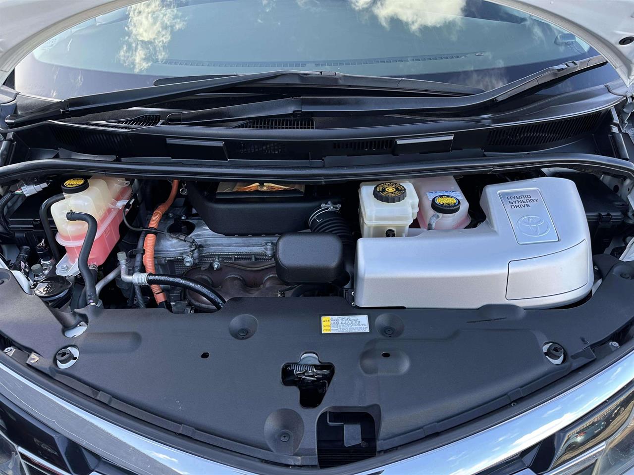 2015 Toyota Estima