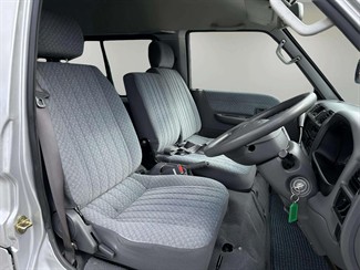 2001 Mazda Bongo - Thumbnail