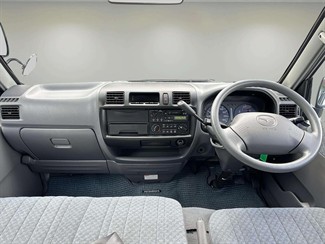2001 Mazda Bongo - Thumbnail
